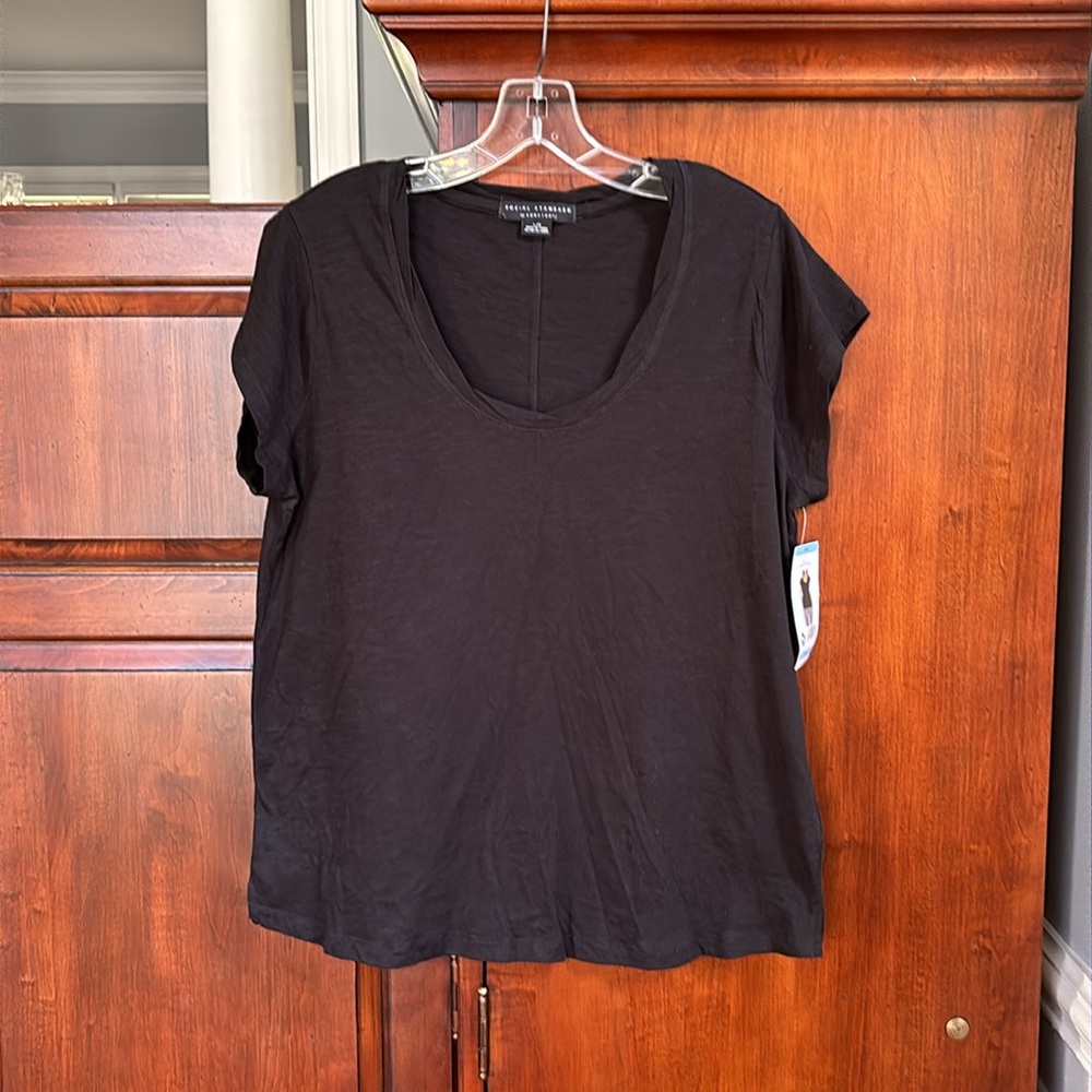NWT Social Standard by Sanctuary Scoop Neck Top - Picture 2 of 5